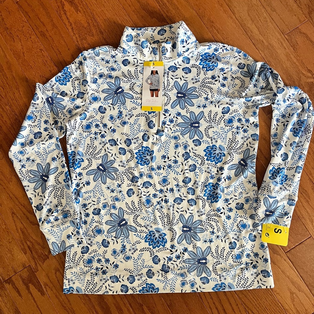 NWT Floral Blue and White Long Sleeve Stella Parker Half Zip -